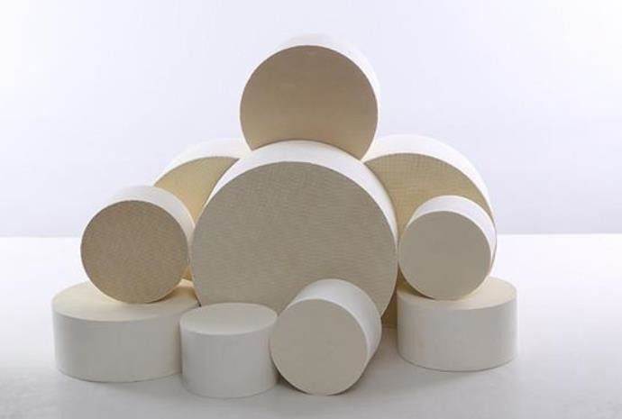 MgO Al2O3 SiO2 de Ceramische Steun van de Honingraatkatalysator in allen op de Voertuigenmachines van Wegoff road